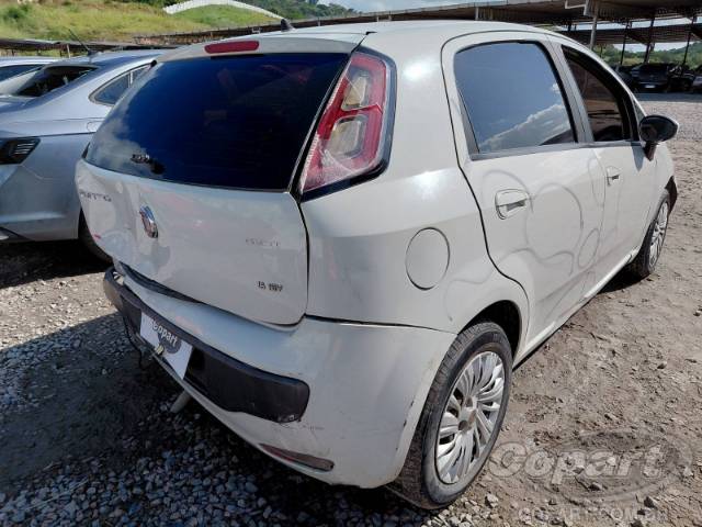 2015 FIAT PUNTO 