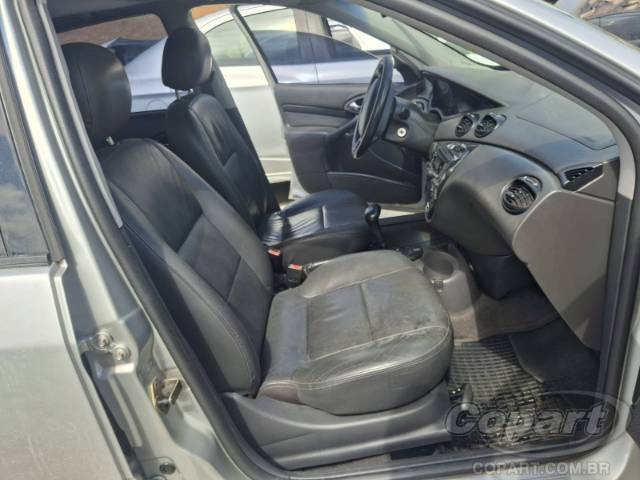 2008 FORD FOCUS SEDAN 