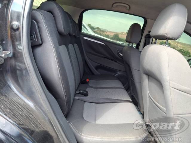 2016 FIAT PUNTO 