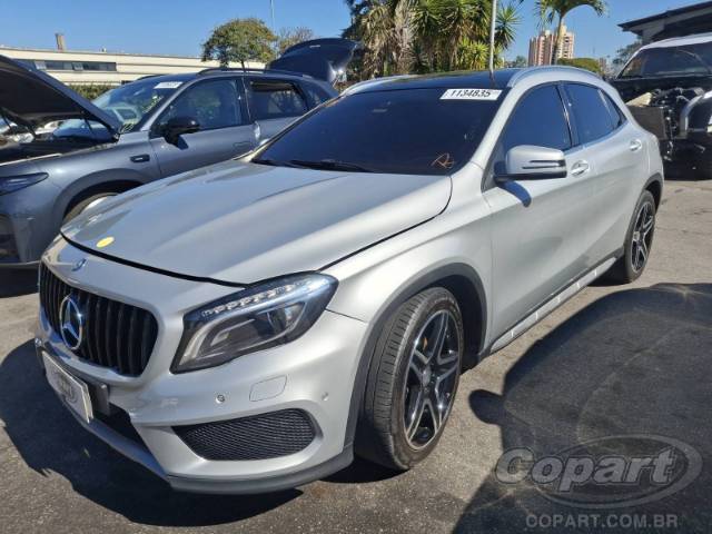2015 MERCEDES BENZ GLA 