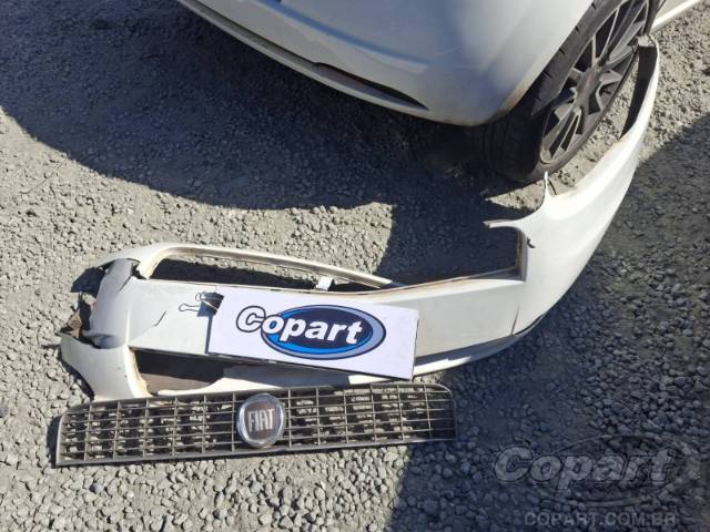 2011 FIAT PUNTO 