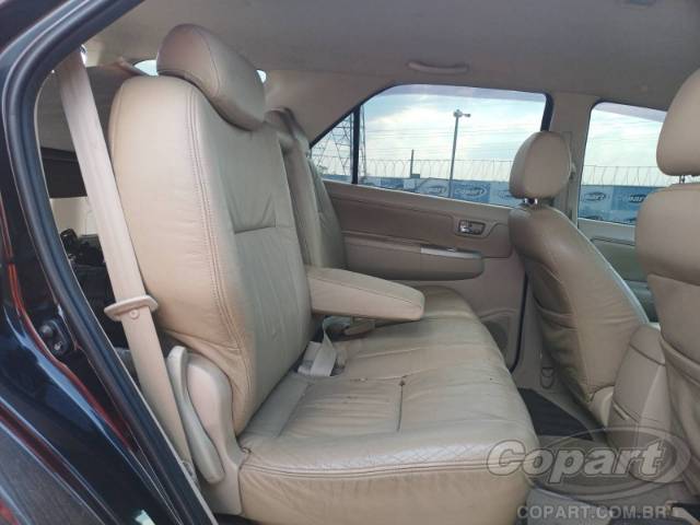2006 TOYOTA HILUX SW4 