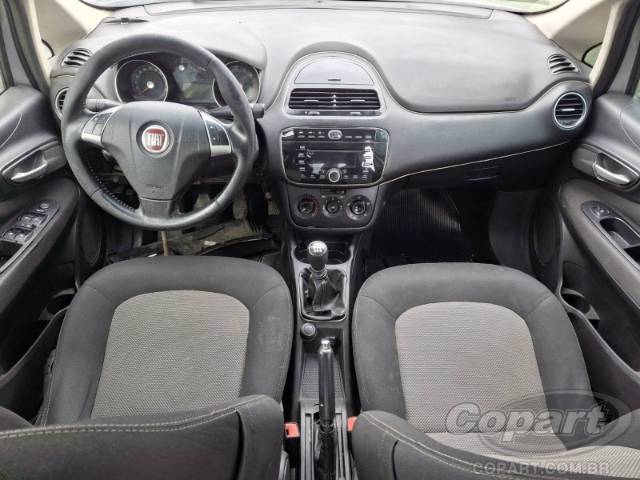 2015 FIAT LINEA 