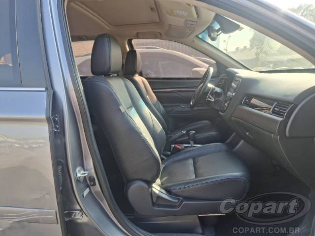2016 MITSUBISHI OUTLANDER 