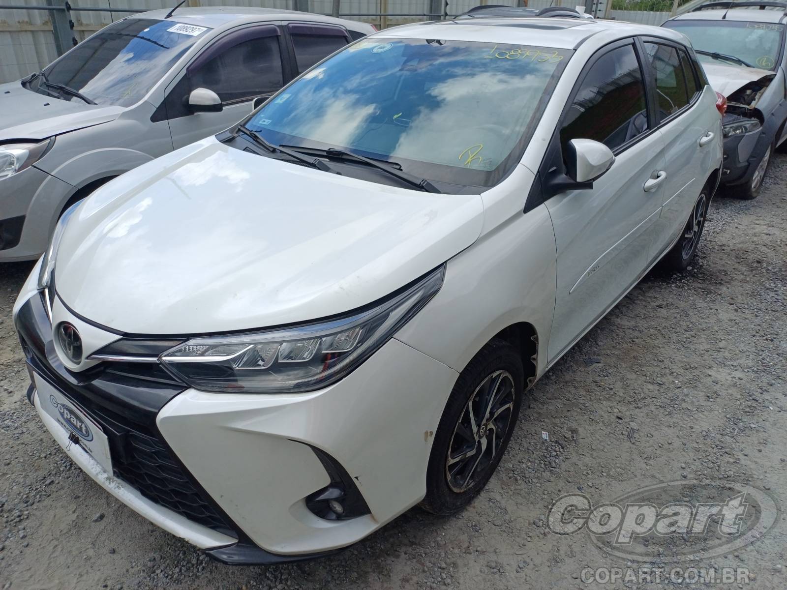 Foto 2: 2023 TOYOTA YARIS