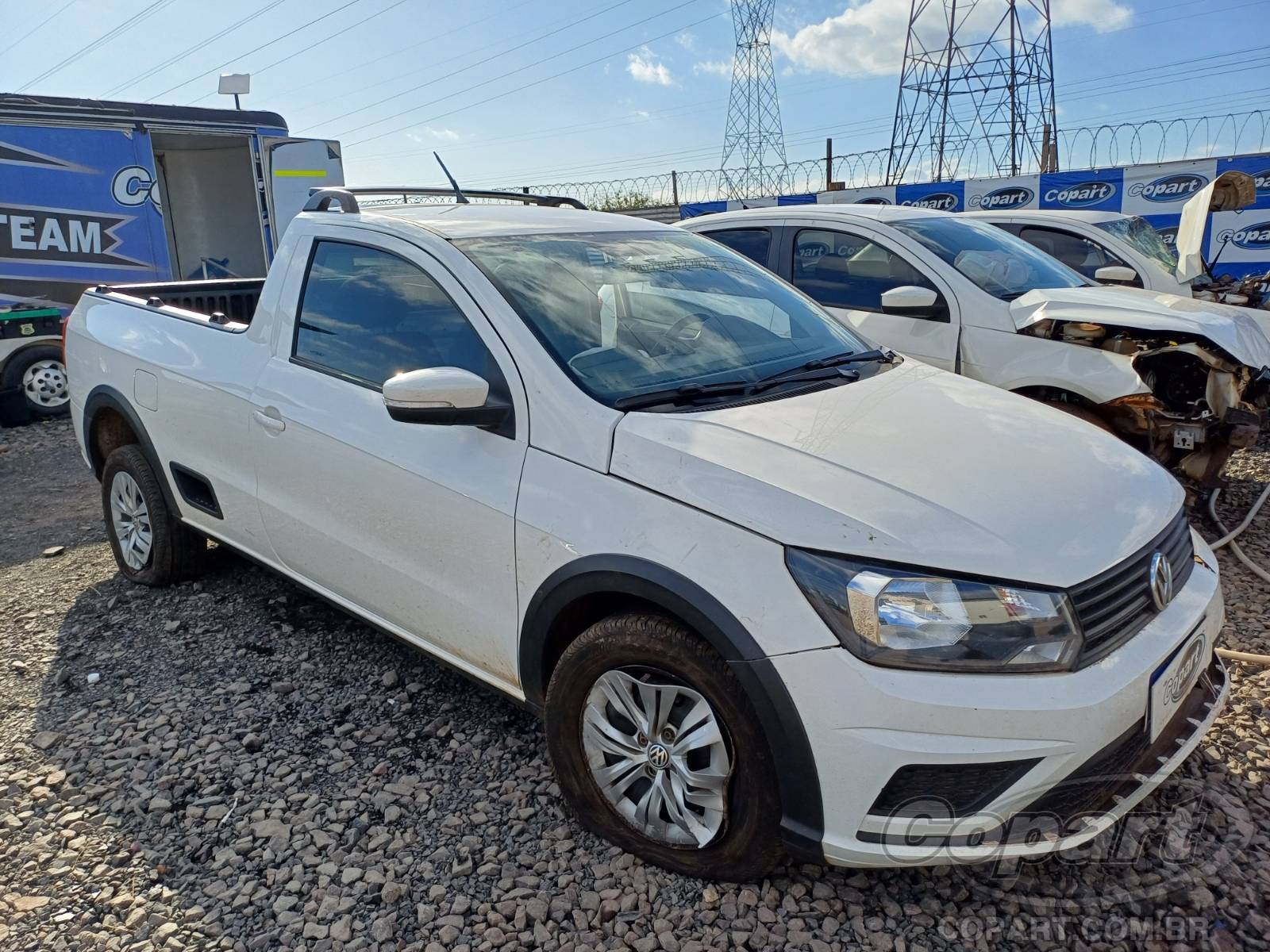 Veículo VW - VolksWagen Saveiro VOLKSWAGEN SAVEIRO 2021 Colisão Média Monta 2021 em leilão