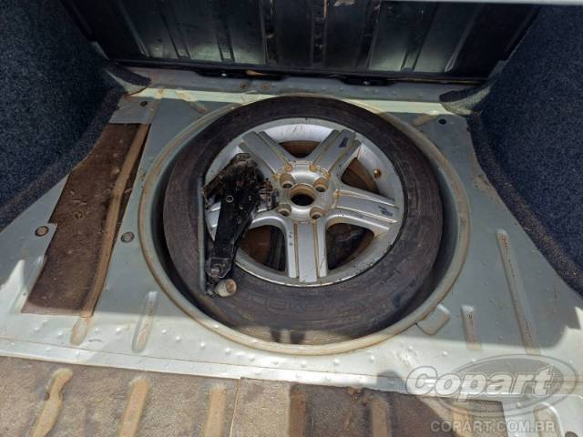 2015 VOLKSWAGEN VOYAGE 