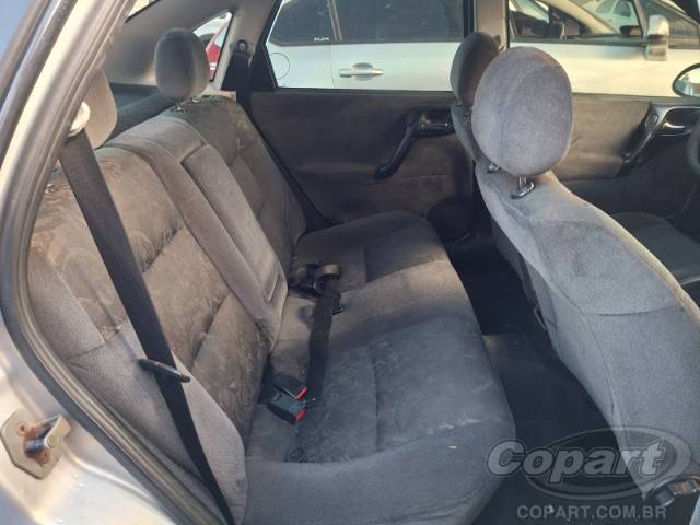 2001 CHEVROLET VECTRA 