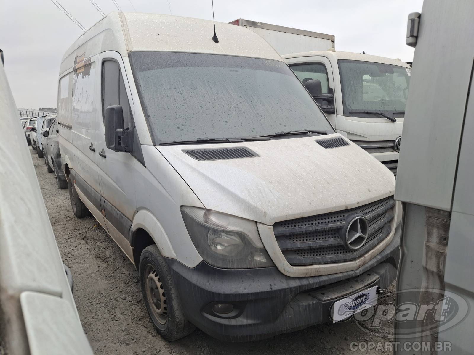 Veículo MERCEDES-BENZ Sprinter MERCEDES BENZ SPRINTER 2019 Furgao 415 CDI 2.2 BiTurbo 2019 em leilão