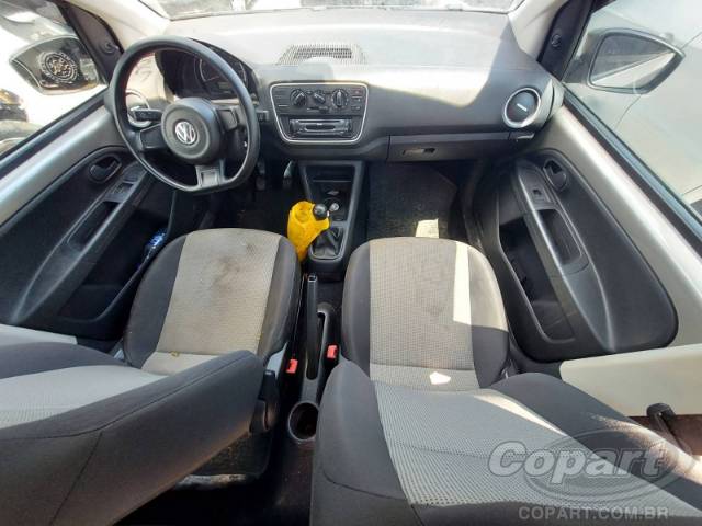 2015 VOLKSWAGEN UP 