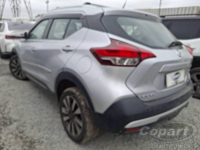 2019 NISSAN KICKS 