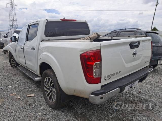 2021 NISSAN FRONTIER CD 