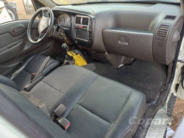 2011 HYUNDAI HR 