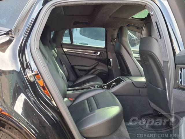 2018 PORSCHE PANAMERA 
