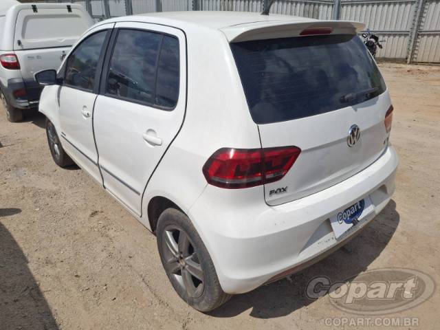 2015 VOLKSWAGEN FOX 