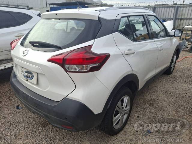 2018 NISSAN KICKS 