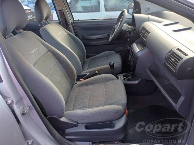 2006 VOLKSWAGEN FOX 