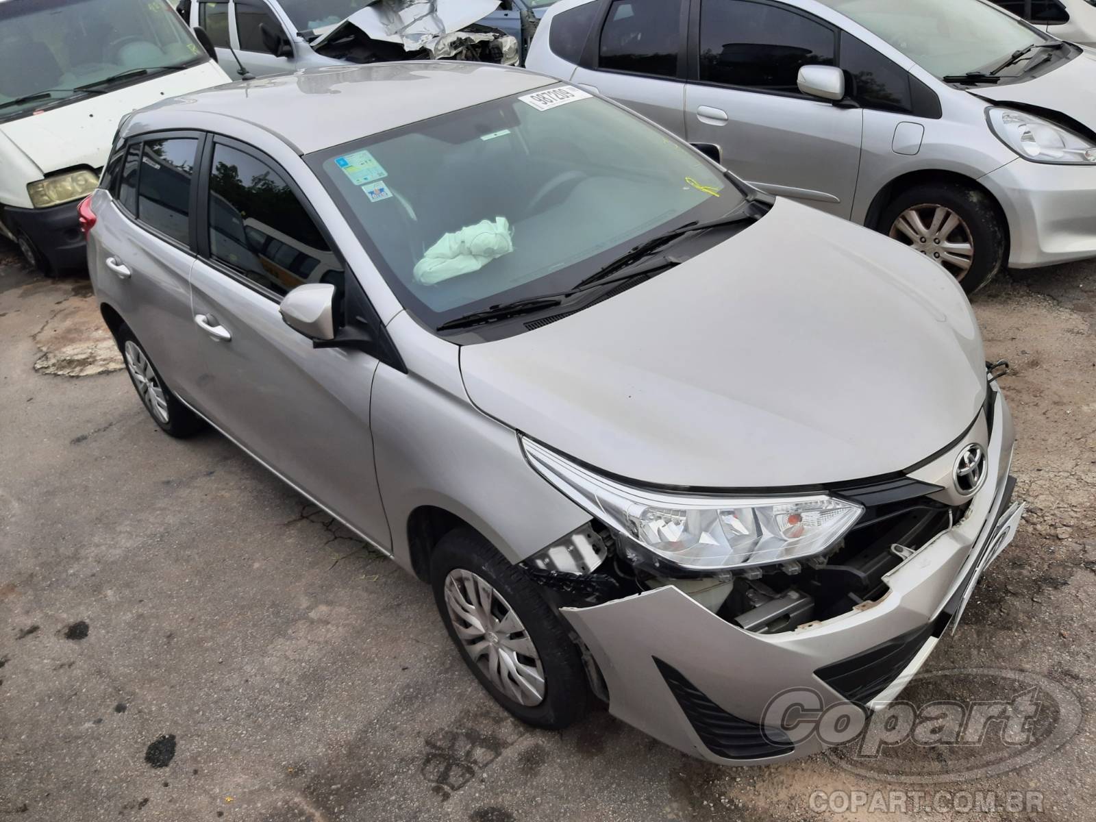 Veículo Toyota Yaris Toyota Yaris XL Live CVT 1.3 16V Dual VVT-i 2020 Colisão Média Monta 2020 em leilão