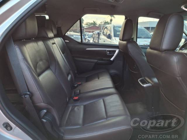 2018 TOYOTA HILUX SW4 