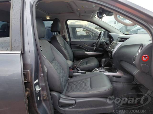 2025 NISSAN FRONTIER CD 