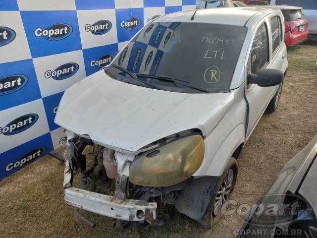 2017 FIAT UNO 