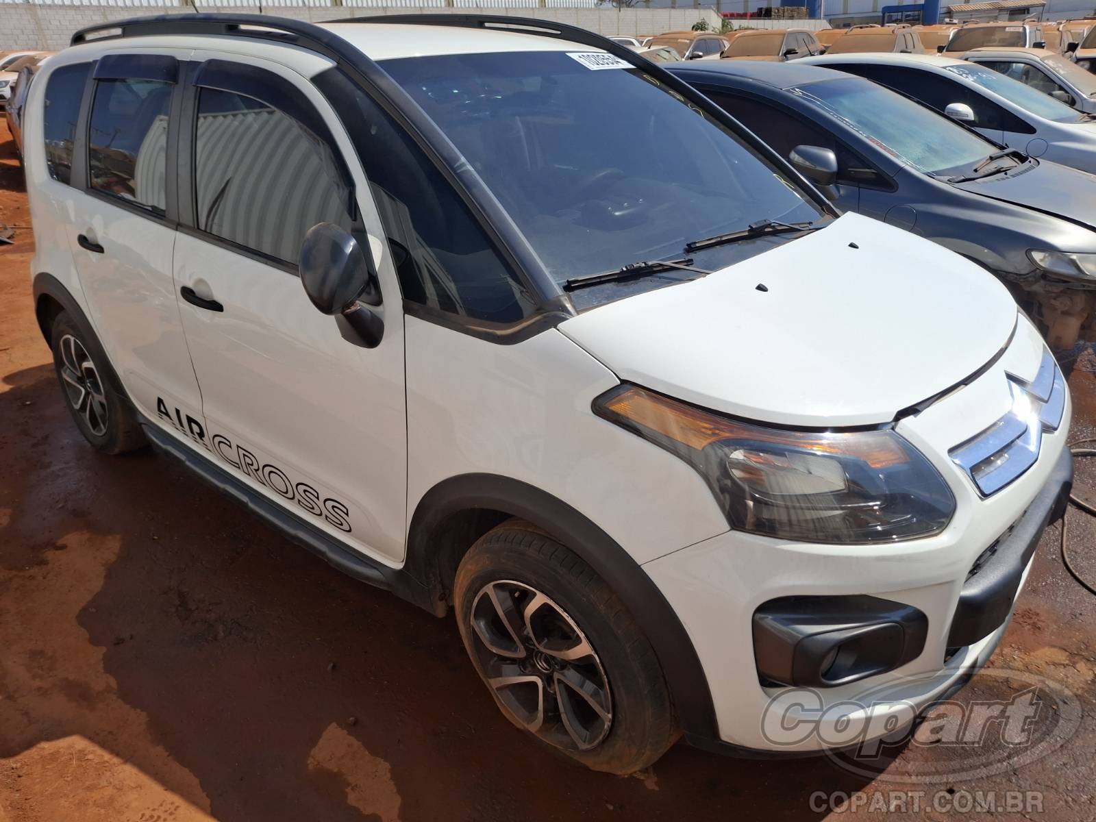 Veículo Citroën C3 Aircross Citroën C3 Aircross 1.6 16V VVT 2015 Colisão 2015 em leilão