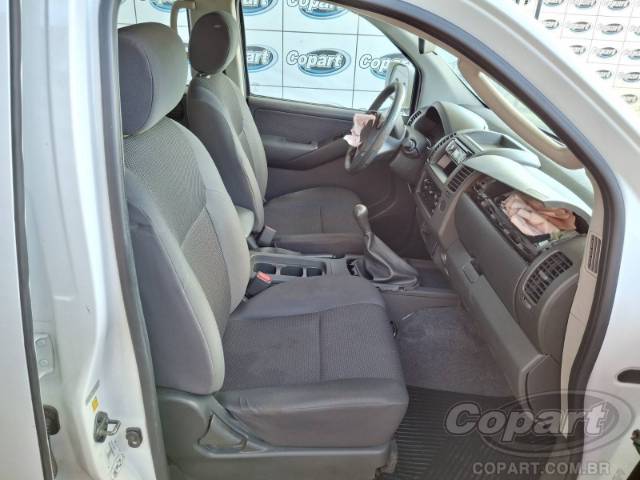 2013 NISSAN FRONTIER CD 