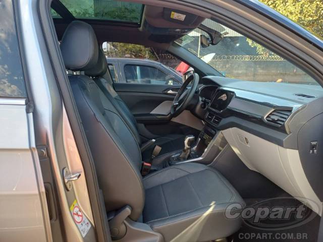 2024 VOLKSWAGEN T-CROSS 