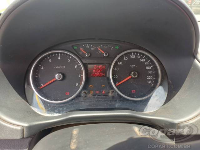 2013 VOLKSWAGEN VOYAGE 