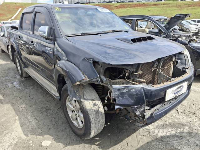 2015 TOYOTA HILUX CD 