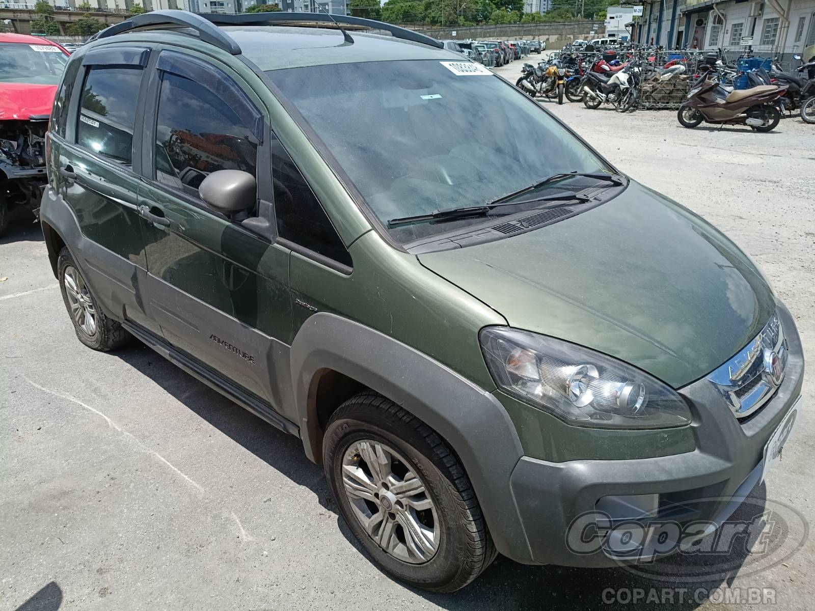 Fiat Idea Adventure 1.8 16V E.TorQ 2014 Colisão