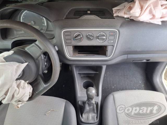 2015 VOLKSWAGEN UP 