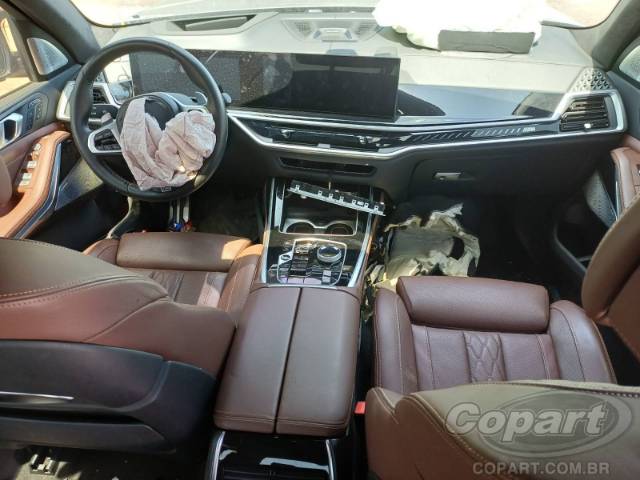 2024 BMW X7 