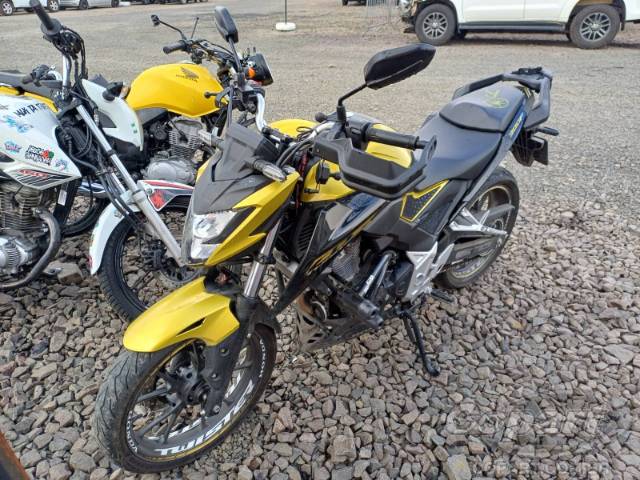 2023 HONDA CB 300F 