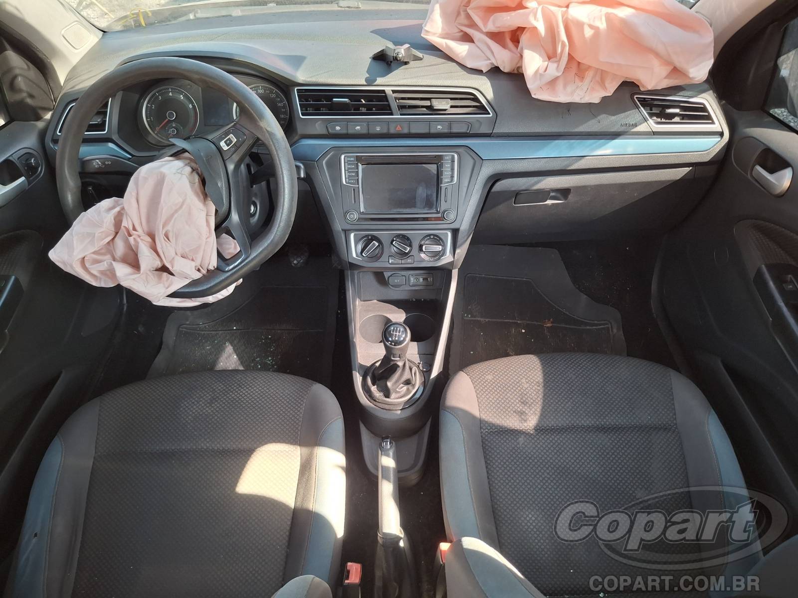 2017 VOLKSWAGEN VOYAGE — foto 9 de 13