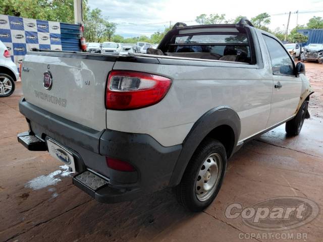 2015 FIAT STRADA 