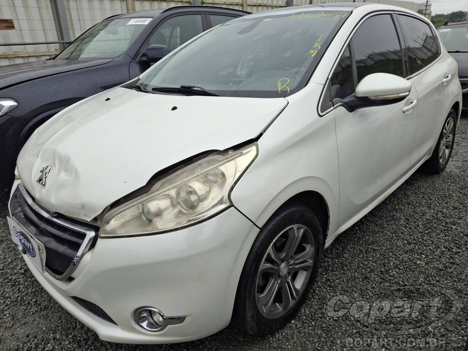 Foto 2: 2014 PEUGEOT 208