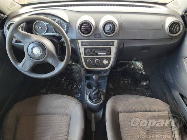 2013 VOLKSWAGEN VOYAGE 