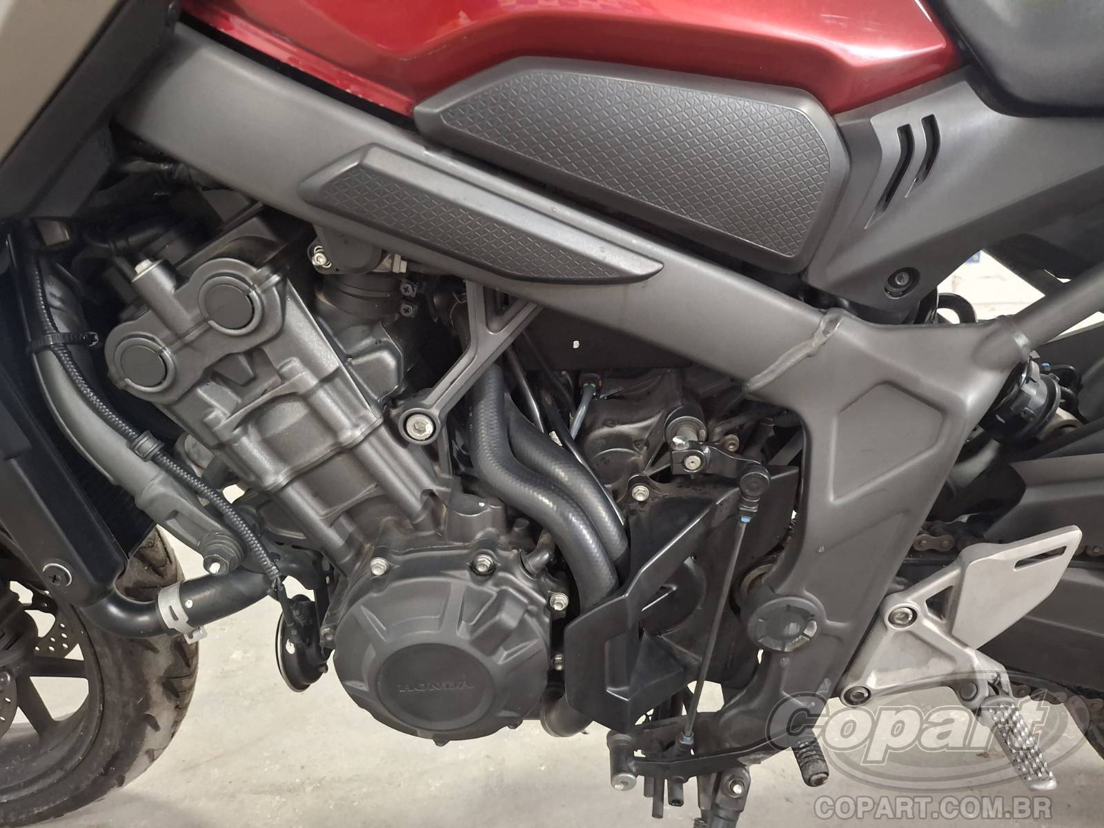 Foto 6 de 10: 2024 HONDA CB 650 R