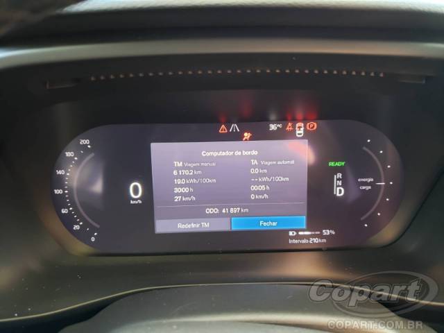 2023 VOLVO XC40 