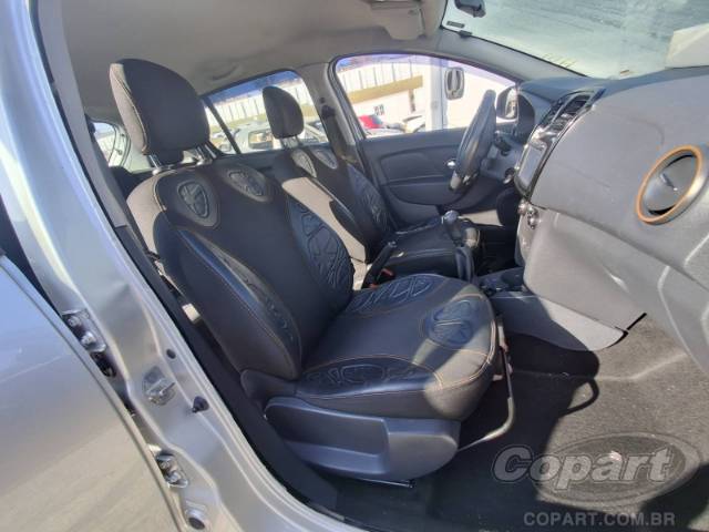 2017 RENAULT SANDERO 
