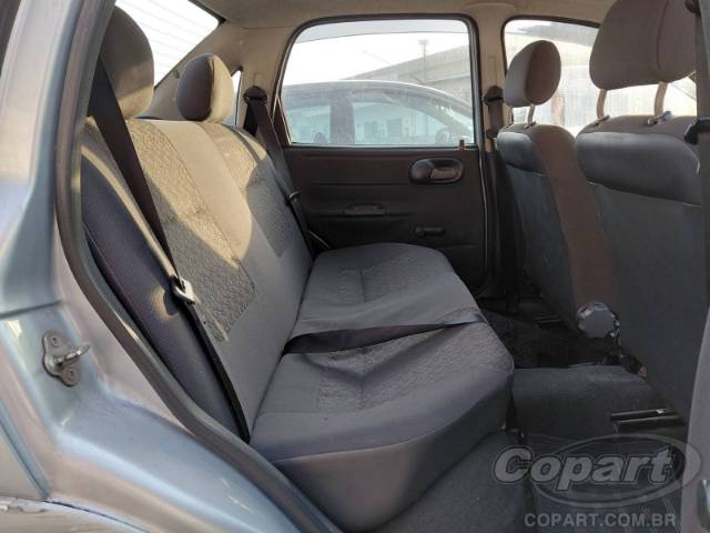 2006 CHEVROLET CLASSIC 