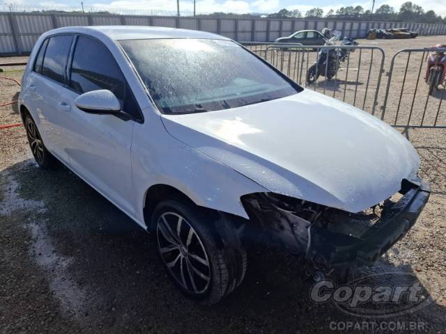 2014 VOLKSWAGEN GOLF 