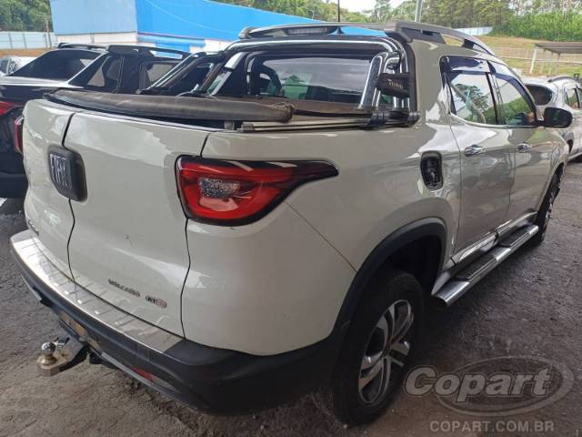 2017 FIAT TORO 