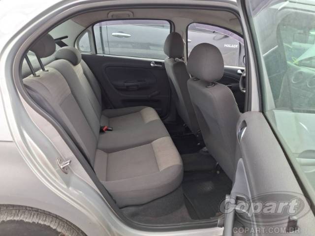 2010 VOLKSWAGEN VOYAGE 