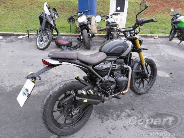 2025 TRIUMPH SCRAMBLER 