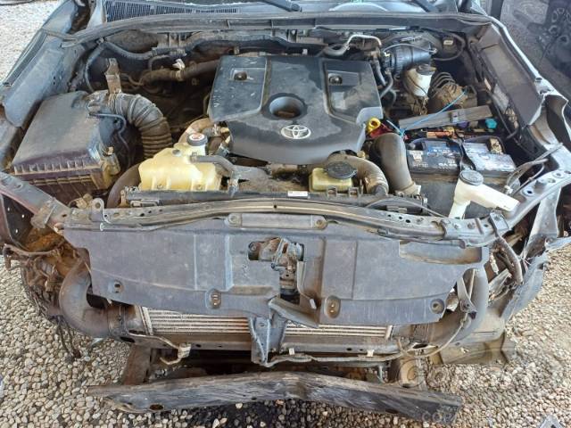 2021 TOYOTA HILUX CD 