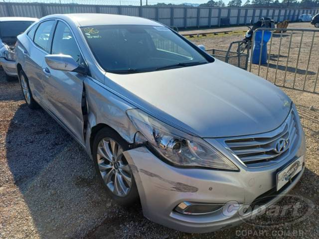 2012 HYUNDAI AZERA 