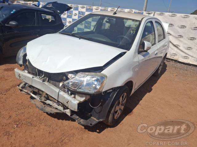 2017 TOYOTA ETIOS SEDA 