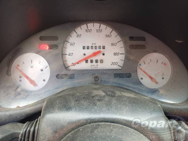 2002 CHEVROLET CORSA SEDAN 
